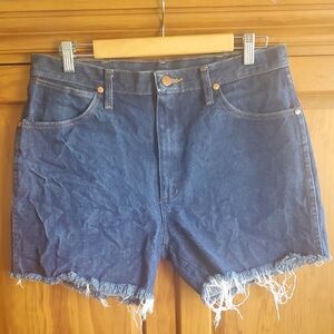 Wrangler Cut Offs 34 100% Cotton